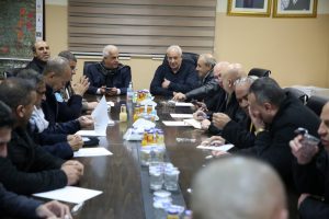 اجتماع وزير الداخلية مع قادة الأجهزة الأمنية