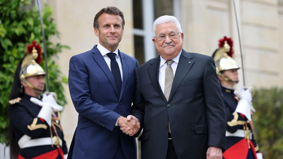 فلسطين – الرئيس يلتقي نظيره الفرنسي