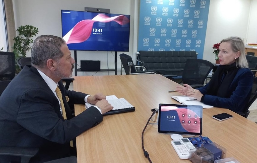 فلسطين – الممثل الخاص للرئيس يلتقي مدير وكالة الأونروا في لبنان