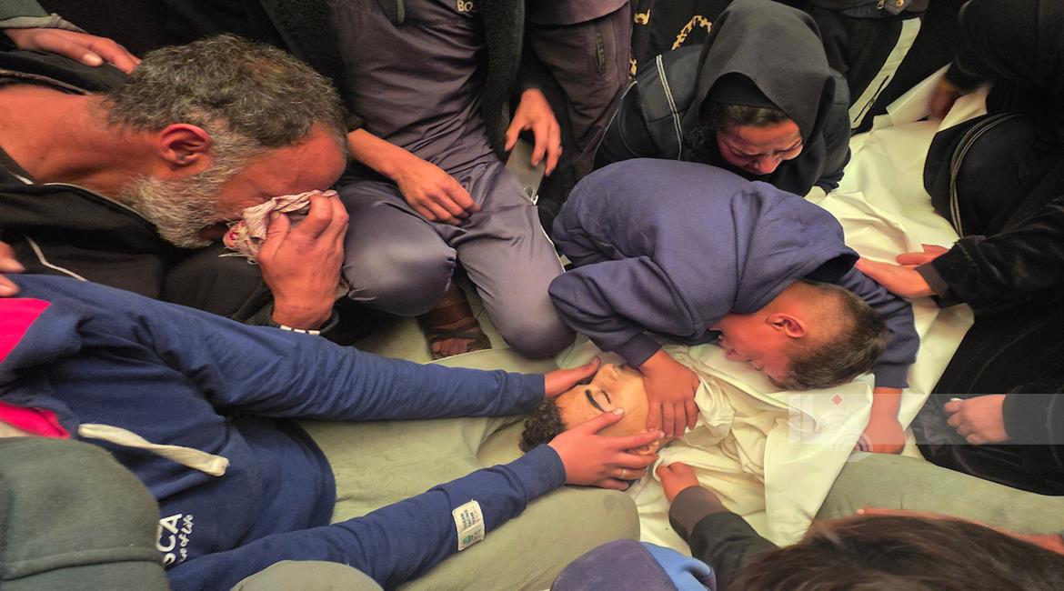 فلسطين – ارتقى 5 شهداء برصاص قوات الاحتلال وسط وجنوب قطاع غزة منذ صباح اليوم