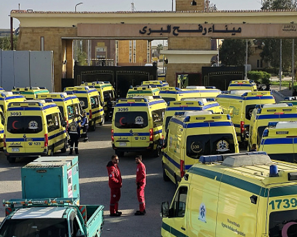 فلسطين – تجهيز 12 ألف طبيب و300 سيارة إسعاف لتقديم الخدمة الطبية للجرحى في غزة