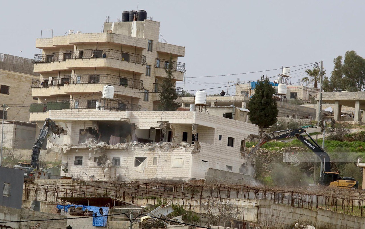 فلسطين – الاحتلال يهدم منازل ومنشآت زراعية في القدس وجنين ونابلس وبيت لحم