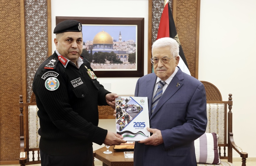 فلسطين – رئيس الجمهورية يتسلم التقرير السنوي للدفاع المدني للعام 2025