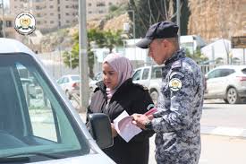 فلسطين – وتدعو دائرة الرقابة الجمركية المواطنين إلى الالتزام بسلوك الشراء المسؤول