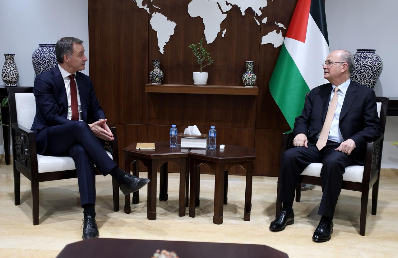 فلسطين – رئيس مجلس الوزراء يبحث مع مدير برنامج الأمم المتحدة الإنمائي تطورات الإغاثة والتعافي