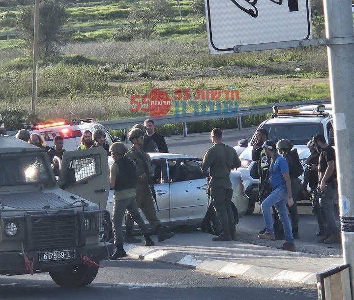 فلسطين – قوات الاحتلال تطلق النار على شابين قرب مفرق زعترة جنوب نابلس فلسطين – قوات الاحتلال تطلق النار على شابين قرب مفرق زعترة جنوب نابلس