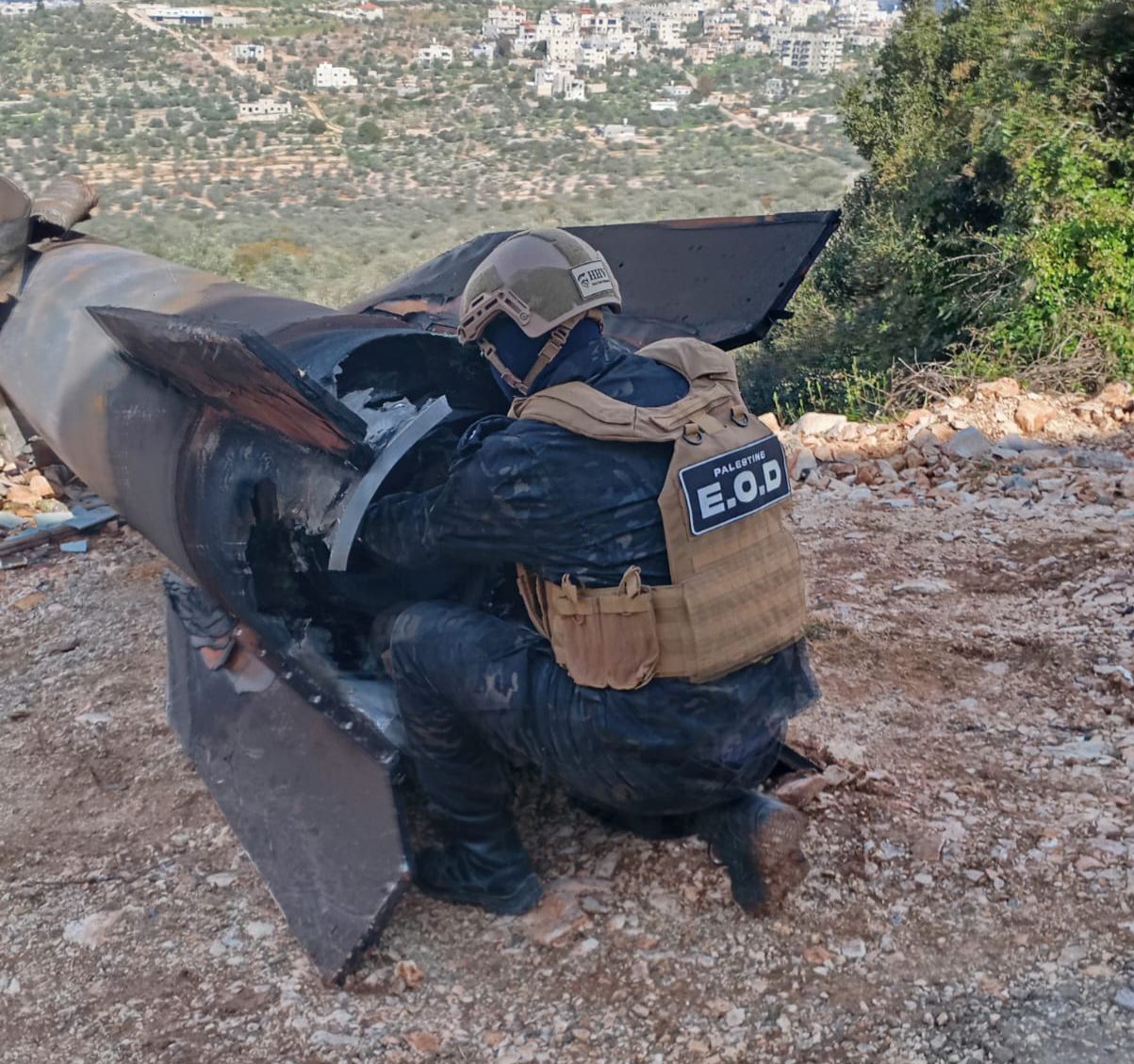 فلسطين – تعاملنا مع 106 شظايا في مختلف المحافظات أدت إلى إصابتين و12 حالة أضرار في الممتلكات