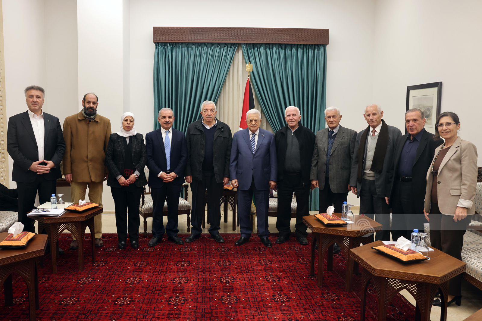فلسطين – رئيس الجمهورية يستقبل لجنة متابعة الانتخابات المحلية
