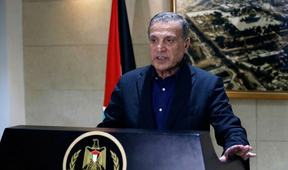 فلسطين – أبو ردينة يحذر من خطورة استمرار الحرب في قطاع غزة وتصاعد اعتداءات المستوطنين في الضفة الغربية