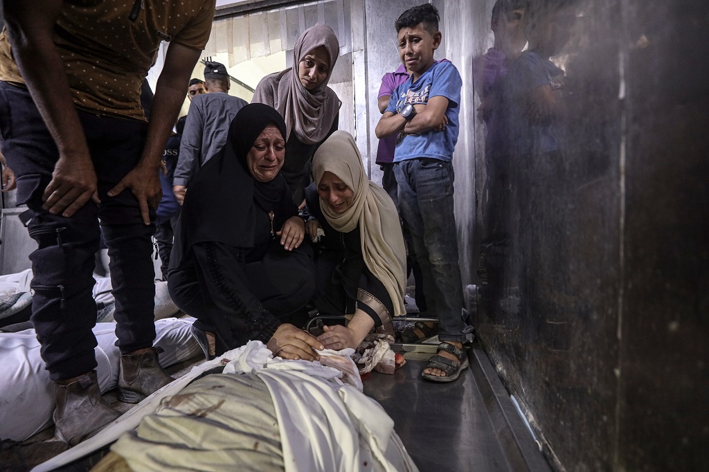 فلسطين – استشهاد شخص من ذوي الاحتياجات الخاصة برصاص الاحتلال جنوب خانيونس