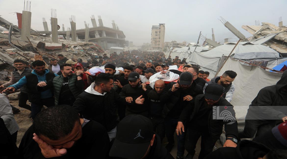 فلسطين – استشهد شهيدان متأثرين بجراحهما بقصف الاحتلال شمال قطاع غزة ومركز المدينة