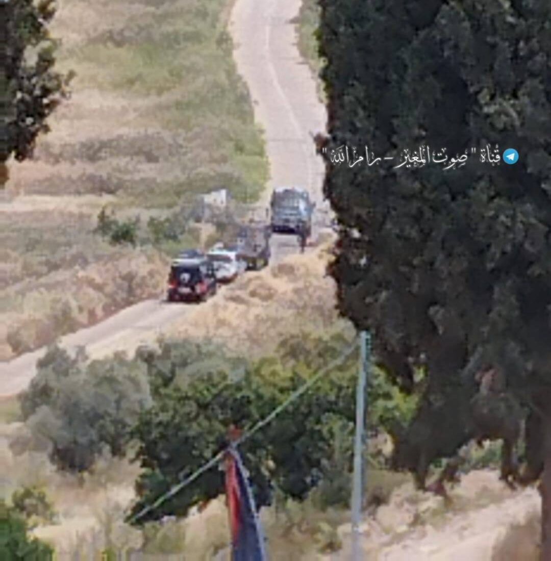 فلسطين – الاحتلال يستولي على مركبة أثناء اقتحامه قرية المغير