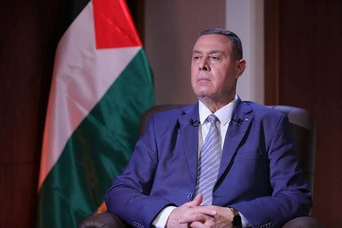 ياسر عباس ينعى سفير فلسطين بمصر دياب اللوح