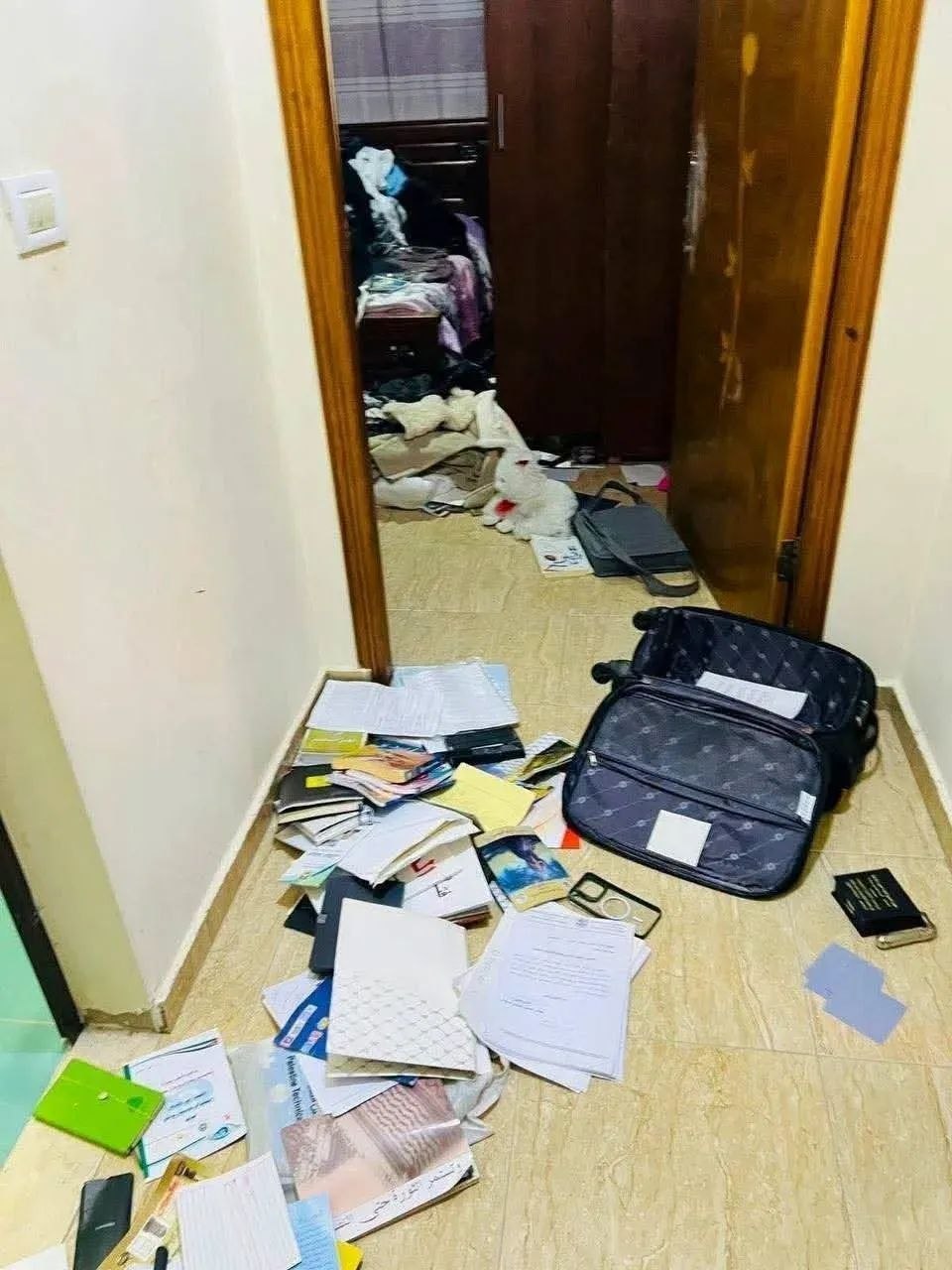 هيئة مقاومة الجدار تدين اقتحام منزل رئيسها