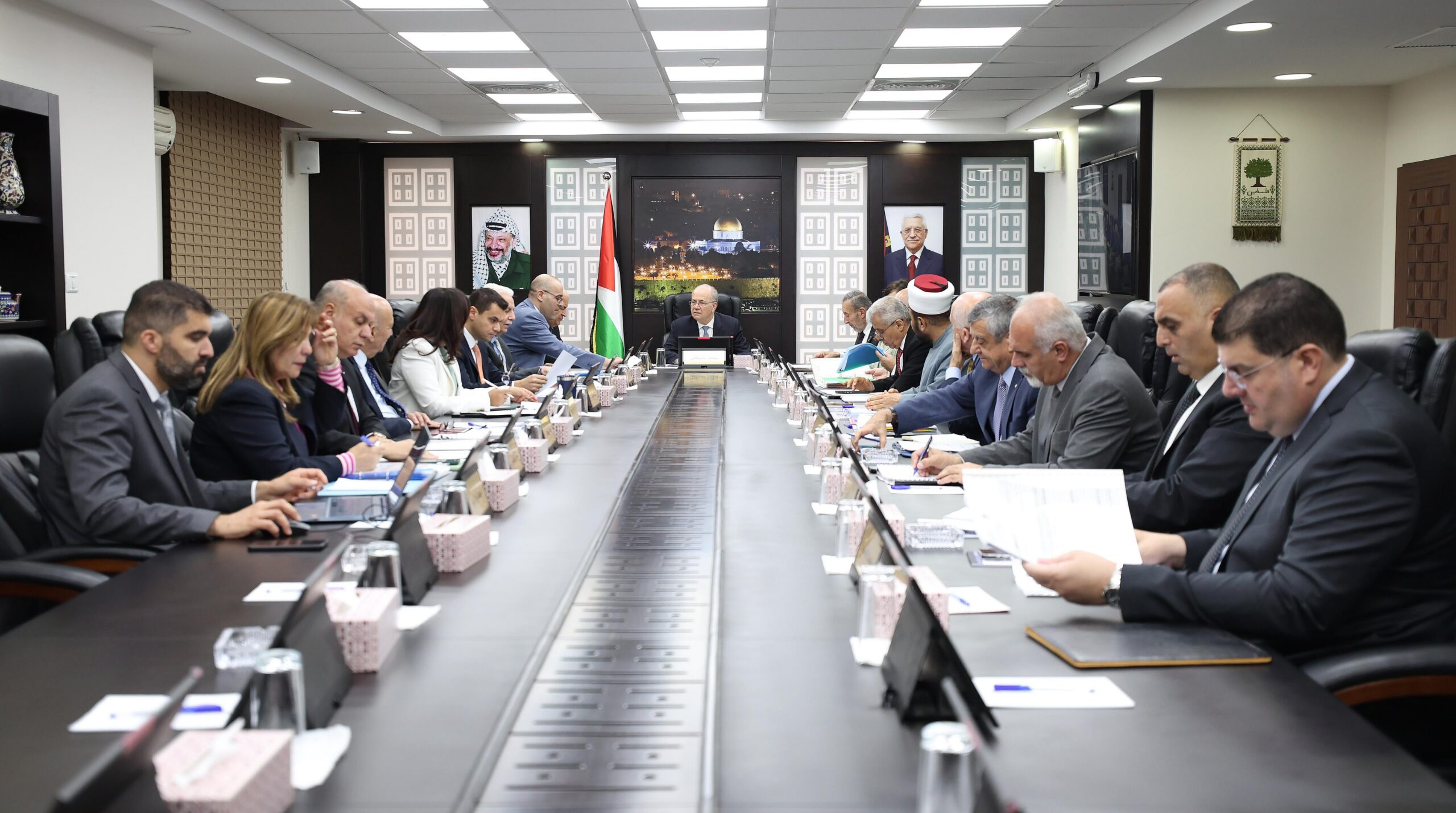 مجلس الوزراء يعتمد النافذة الموحدة للخدمات الحكومية